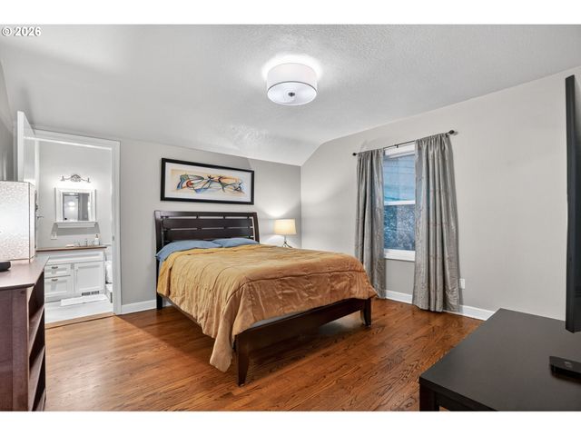 1517 Sw HIGHLAND Pkwy, Portland, OR 97221