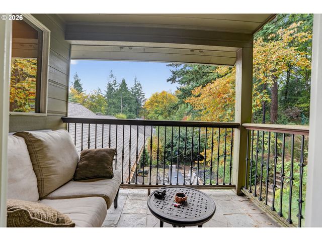 1517 Sw HIGHLAND Pkwy, Portland, OR 97221