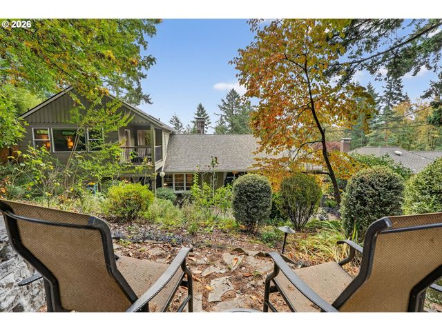 1517 Sw HIGHLAND Pkwy, Portland, OR 97221