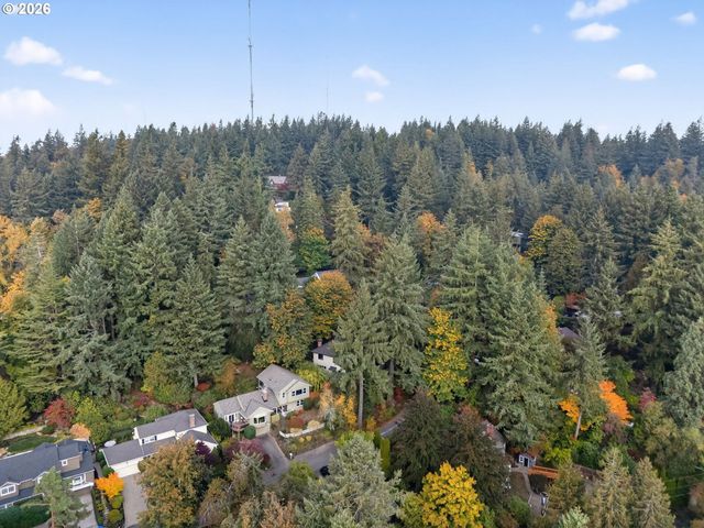 1517 Sw HIGHLAND Pkwy, Portland, OR 97221