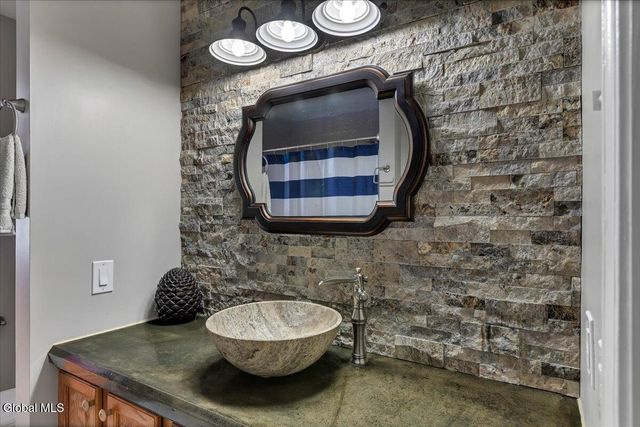 63 Methodist Farm Road, Sand Lake, NY 12018