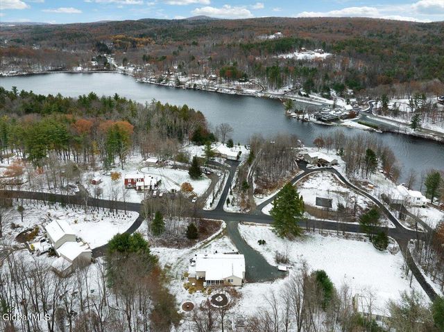 63 Methodist Farm Road, Sand Lake, NY 12018