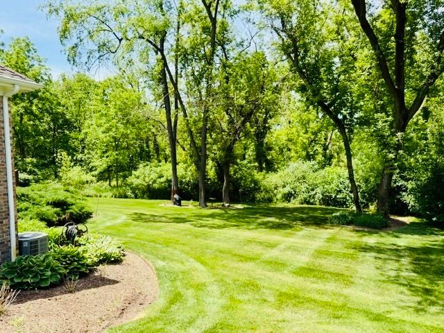 17N656 Adams Drive, West Dundee, IL 60118