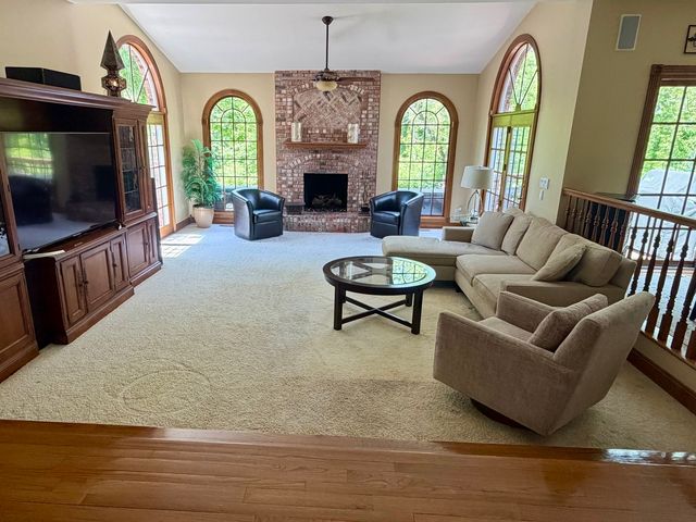17N656 Adams Drive, West Dundee, IL 60118