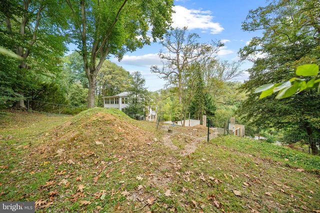 704 SLIGO CREEK PKWY, Takoma Park, MD 20912