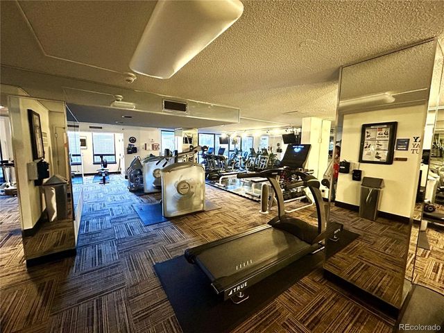 1020 15th Street 33B, Denver, CO 80202