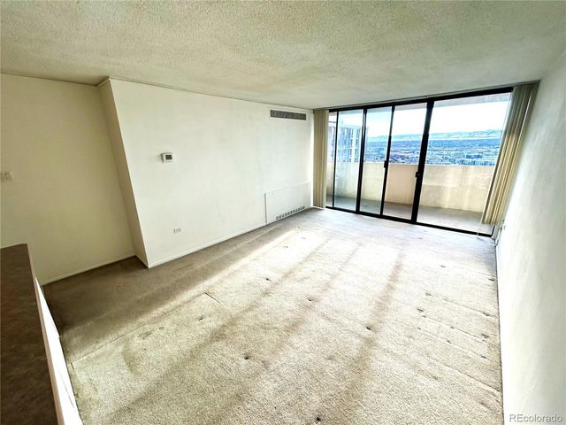 1020 15th Street 33B, Denver, CO 80202