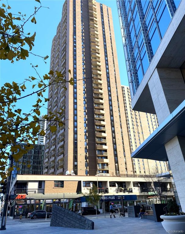 1020 15th Street 33B, Denver, CO 80202