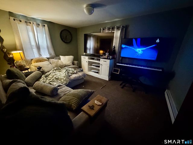 7 Dayton Street, Newtown, CT 06482