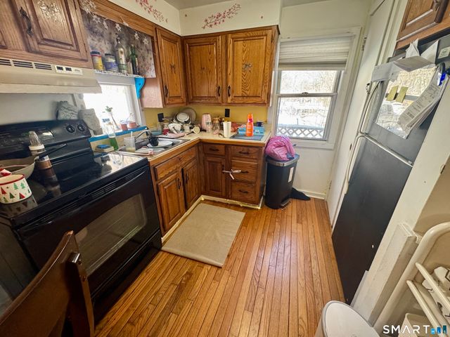 7 Dayton Street, Newtown, CT 06482