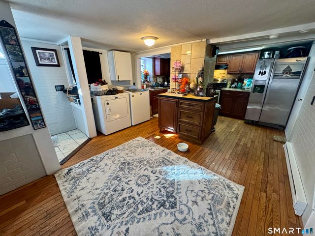 7 Dayton Street, Newtown, CT 06482