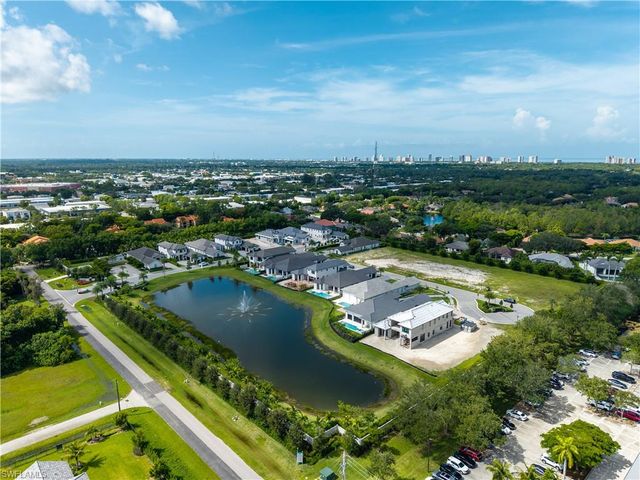 6654 Palisades AVE, Naples, FL 34109