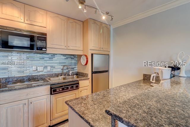 2 Lighthouse Ln Apt 847, Hilton Head Island, SC 29928