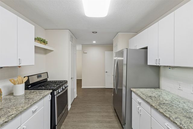 7431 Midbury Drive, Dallas, TX 75230