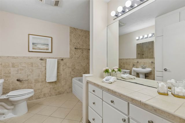 7431 Midbury Drive, Dallas, TX 75230