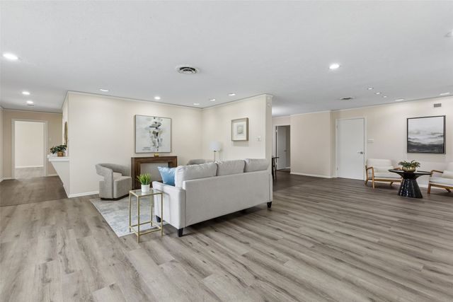 7431 Midbury Drive, Dallas, TX 75230