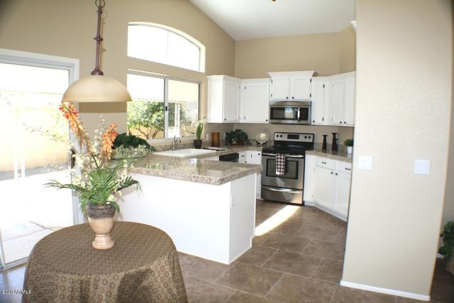 4745 E St John Road, Phoenix, AZ 85032