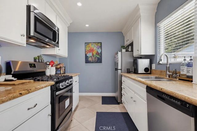 2053 E Aroma, West Covina, CA 91791