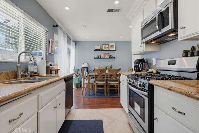 2053 E Aroma, West Covina, CA 91791