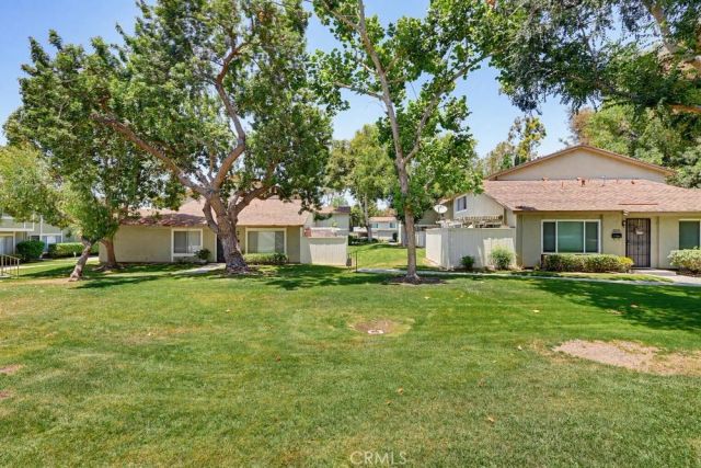 2053 E Aroma, West Covina, CA 91791