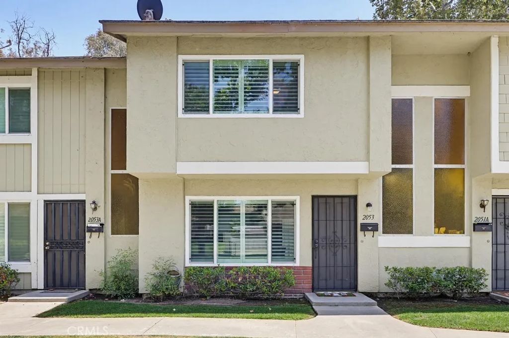 2053 E Aroma, West Covina, CA 91791