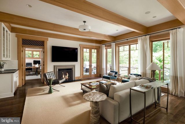 2155 DUNMORE LN NW, Washington, DC 20007