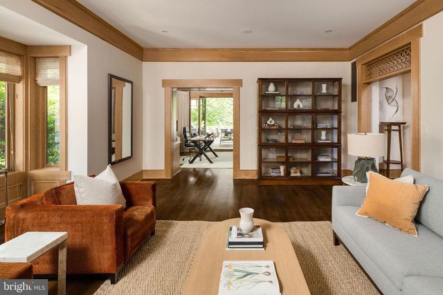 2155 DUNMORE LN NW, Washington, DC 20007