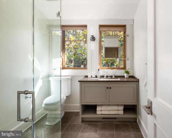2155 DUNMORE LN NW, Washington, DC 20007