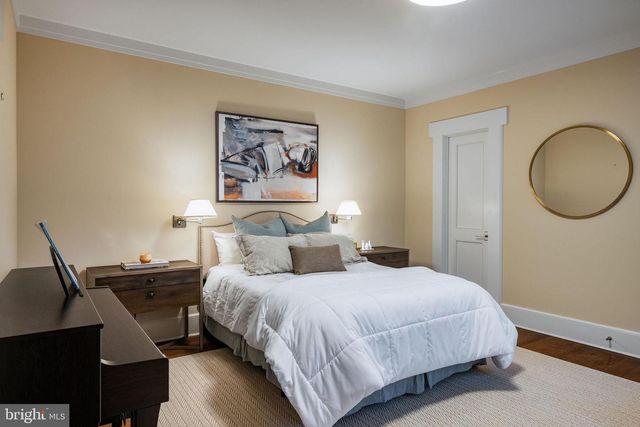 2155 DUNMORE LN NW, Washington, DC 20007