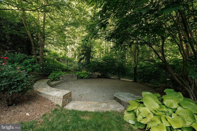 2155 DUNMORE LN NW, Washington, DC 20007