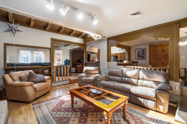 1A, 1B, 2, 4, 5, 7 Melody Lane, Santa Fe, NM 87506