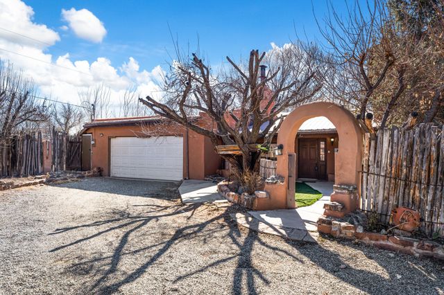 1A, 1B, 2, 4, 5, 7 Melody Lane, Santa Fe, NM 87506