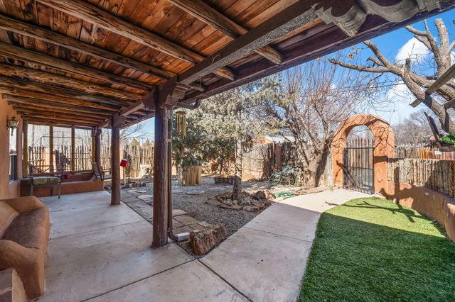 1A, 1B, 2, 4, 5, 7 Melody Lane, Santa Fe, NM 87506