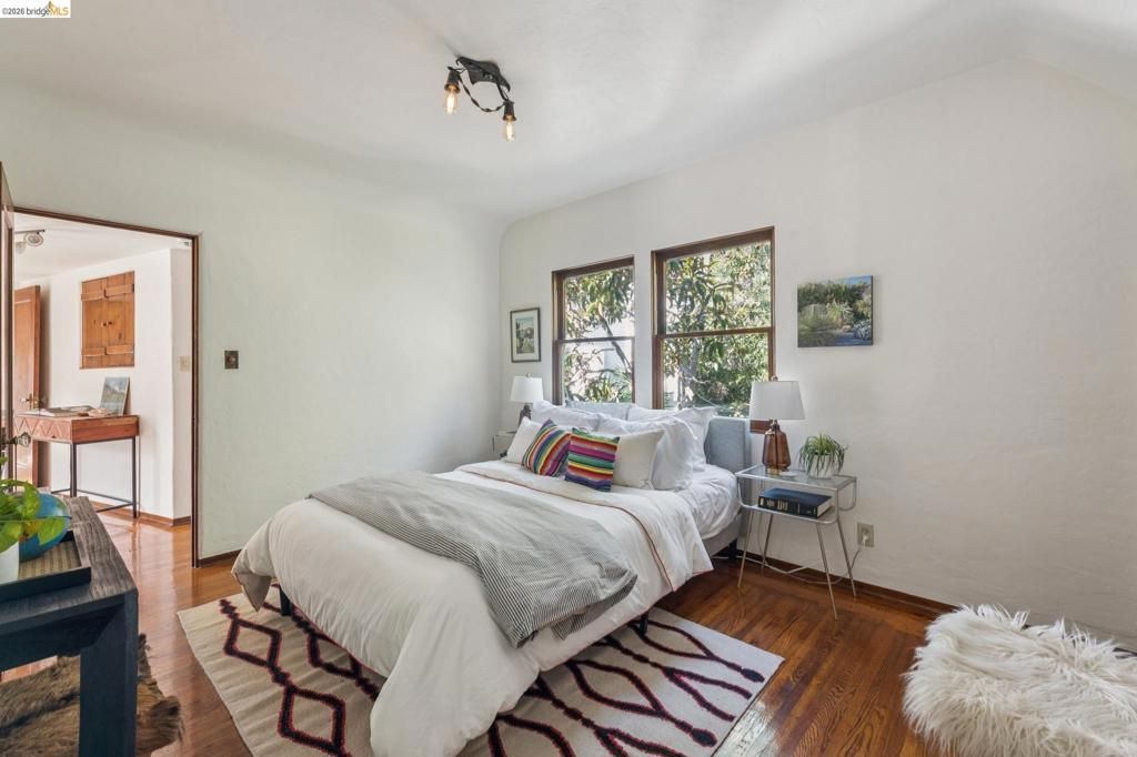 Image 34 of property listing at 19 Veteran Way, Oakland, CA 94602