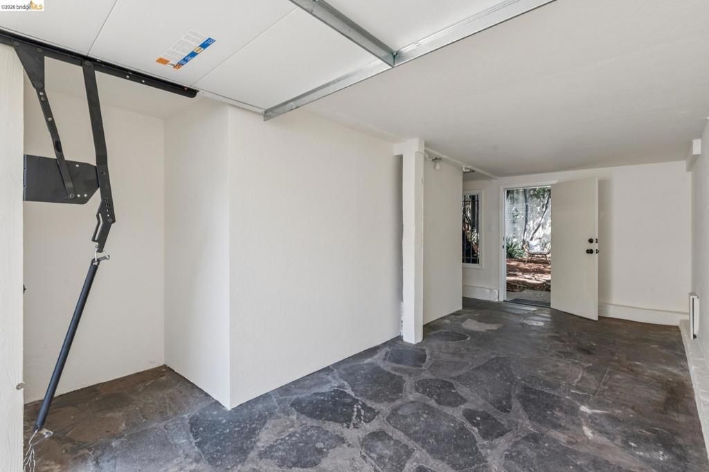 Image 46 of property listing at 19 Veteran Way, Oakland, CA 94602