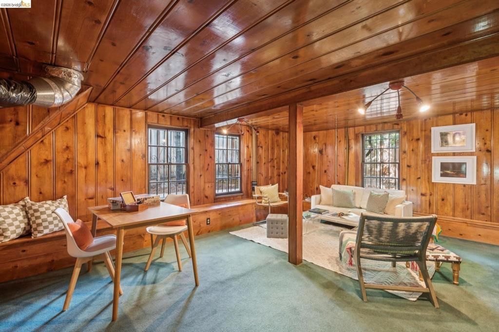 Image 48 of property listing at 19 Veteran Way, Oakland, CA 94602