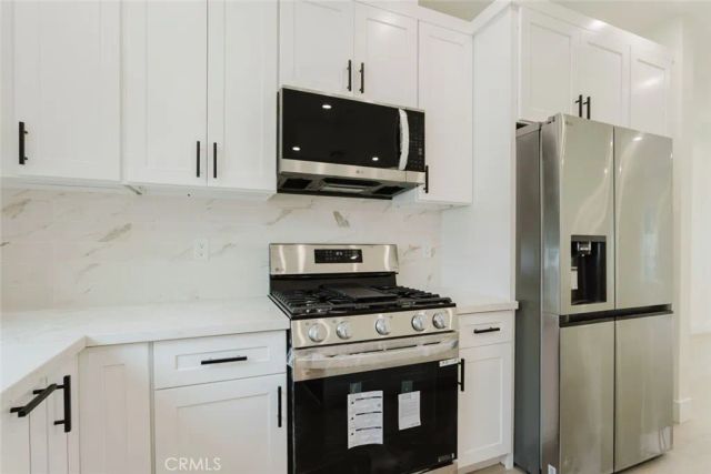 5736 Beck Avenue, North Hollywood, CA 91601