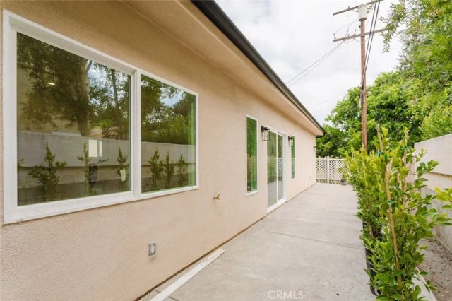 5736 Beck Avenue, North Hollywood, CA 91601