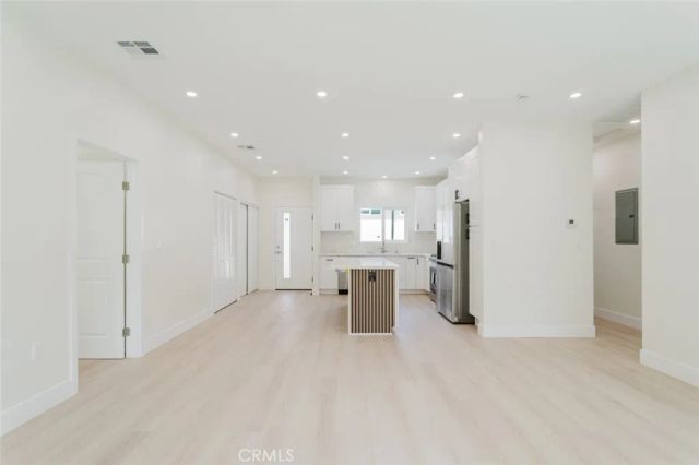 5736 Beck Avenue, North Hollywood, CA 91601