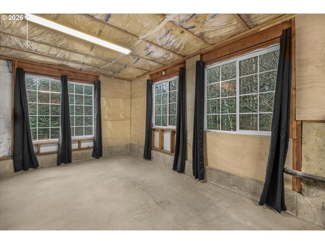 2470 Ne VOYAGE Loop, Lincoln City, OR 97367