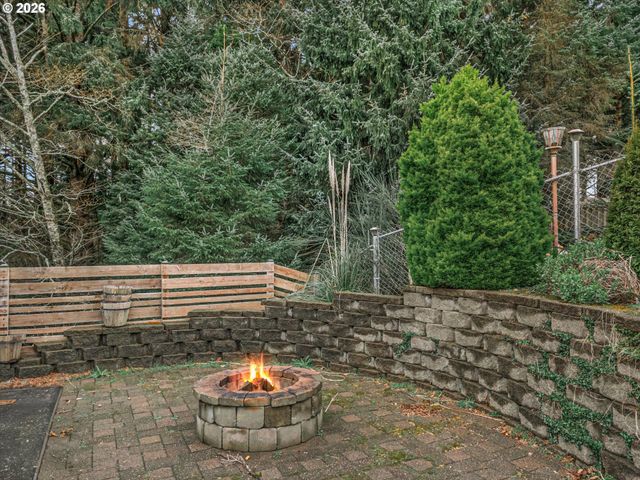 2470 Ne VOYAGE Loop, Lincoln City, OR 97367