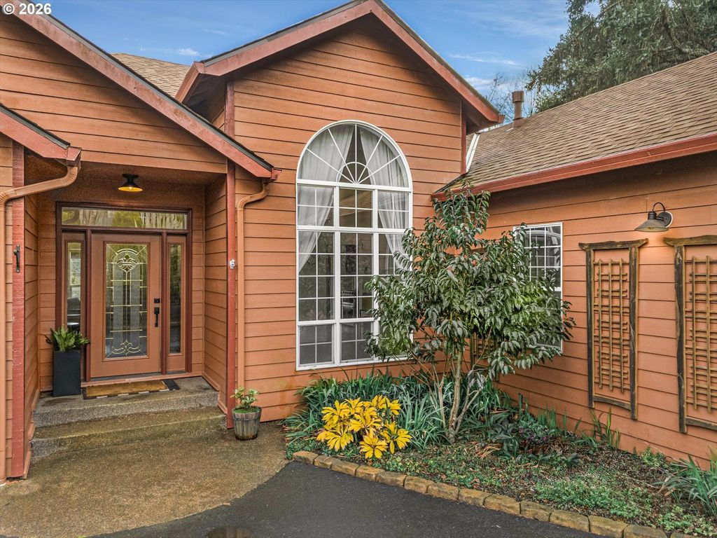 2470 Ne VOYAGE Loop, Lincoln City, OR 97367