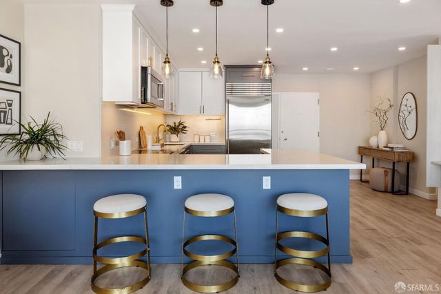 999 Green Street 2403, San Francisco, CA 94133