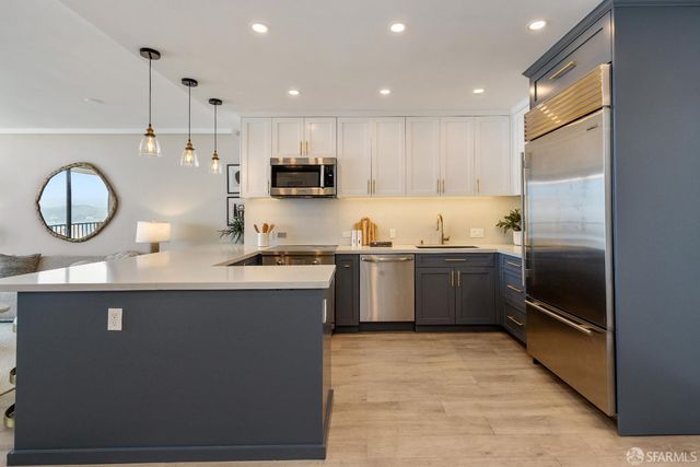 999 Green Street 2403, San Francisco, CA 94133