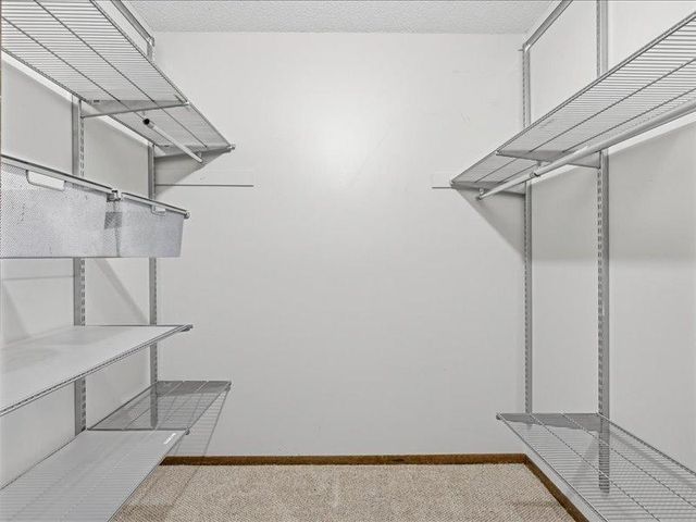 6670 Vernon Avenue S 202, Edina, MN 55436