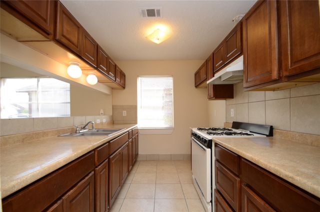 722 Odessa Court, Houston, TX 77060