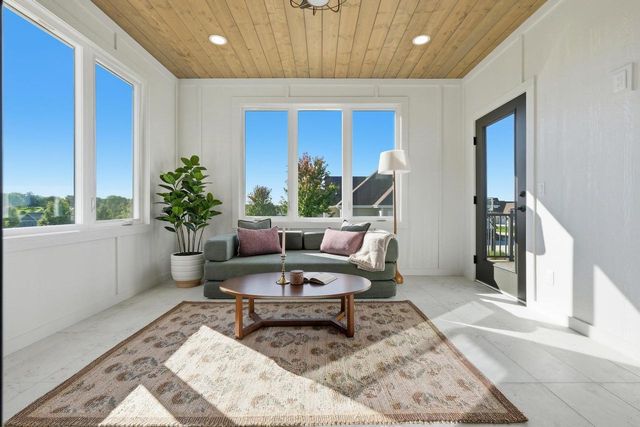 6859 Karolina Way, Sun Prairie, WI 53590