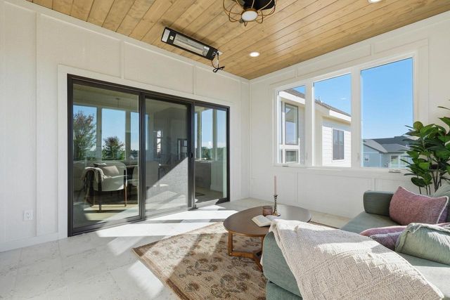 6859 Karolina Way, Sun Prairie, WI 53590