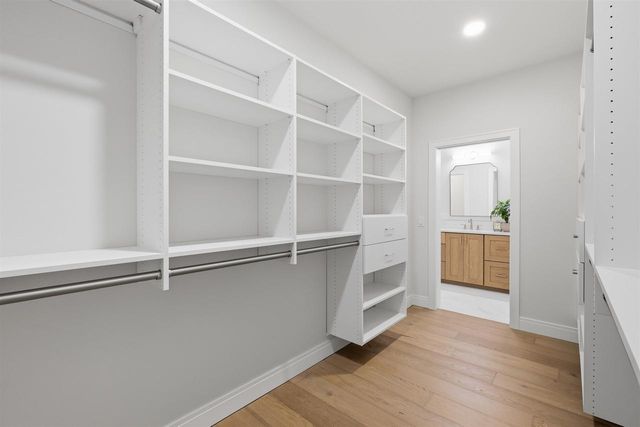 6859 Karolina Way, Sun Prairie, WI 53590