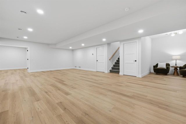 6859 Karolina Way, Sun Prairie, WI 53590